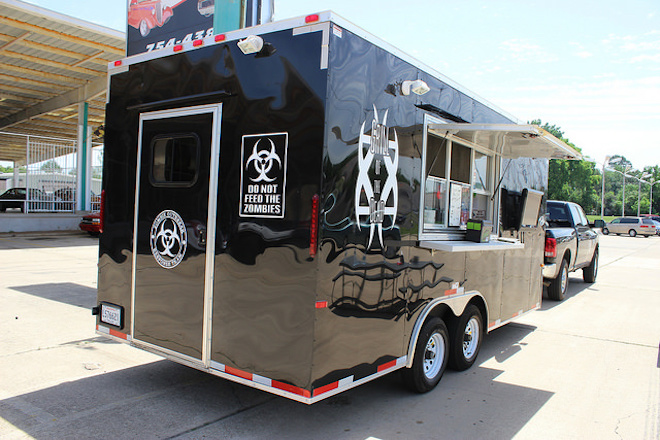 Food Trucks Eating