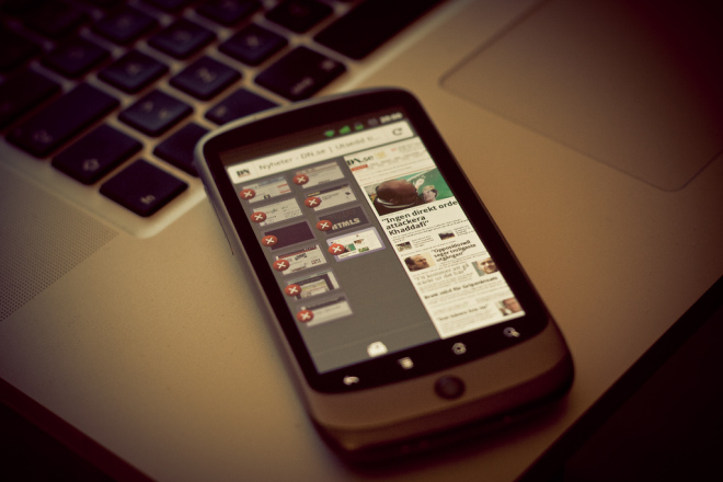 Mobile advertising is growing at a rapid pace and is on track to increase even more in 2015.